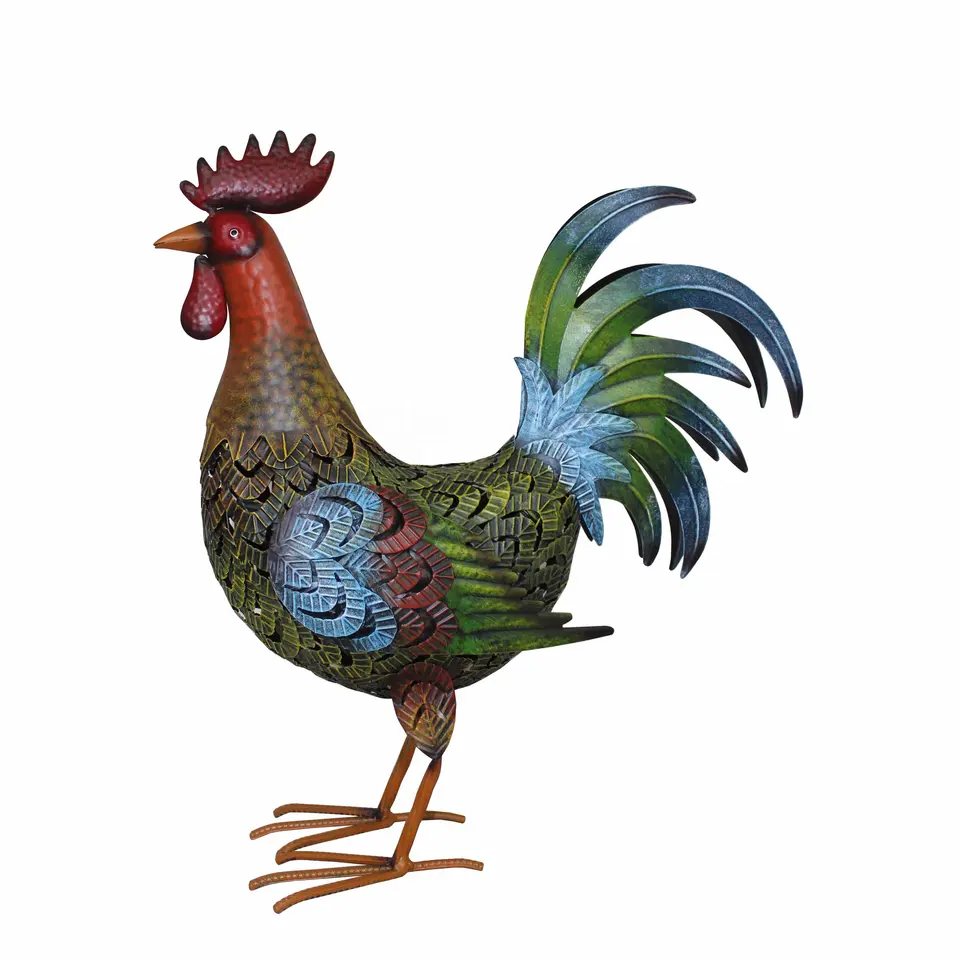 metal Garden rooster for outdoor decoration